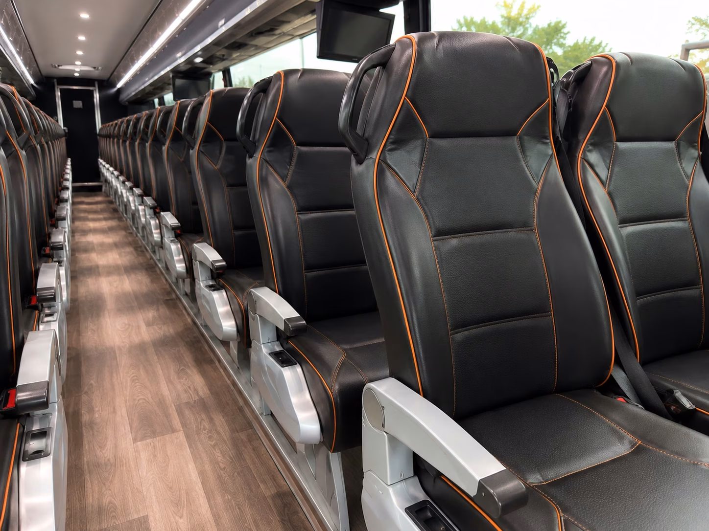 charter bus rentals for kennewick weddings
