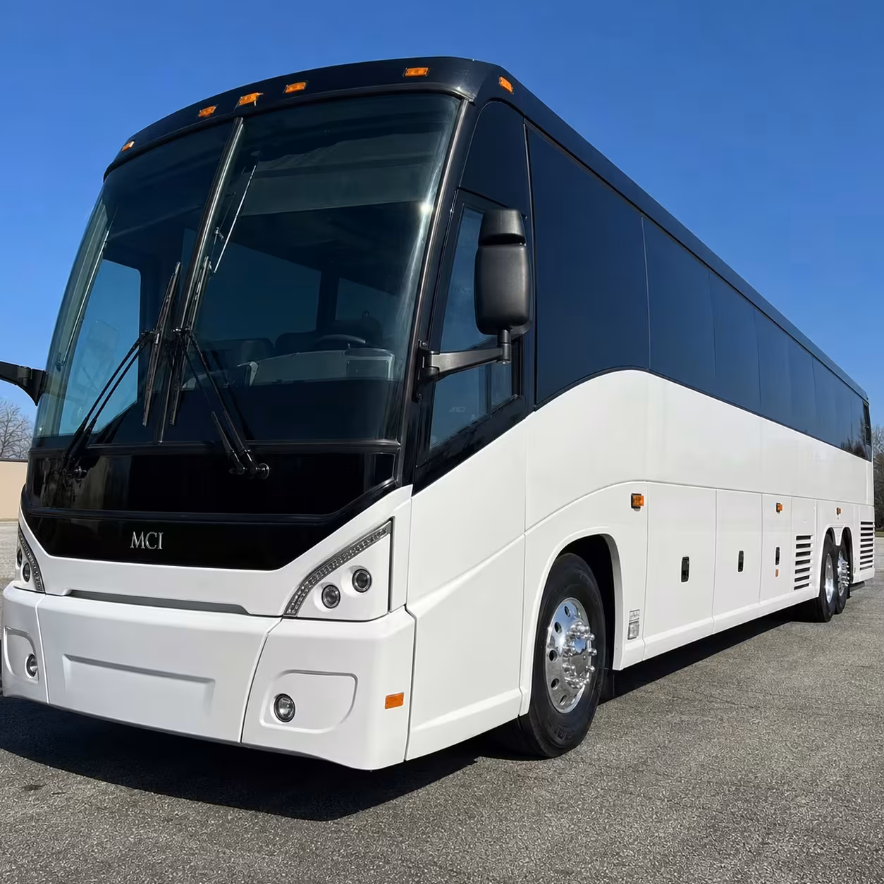 corporate airport bus rentals in kennewick for work groups
